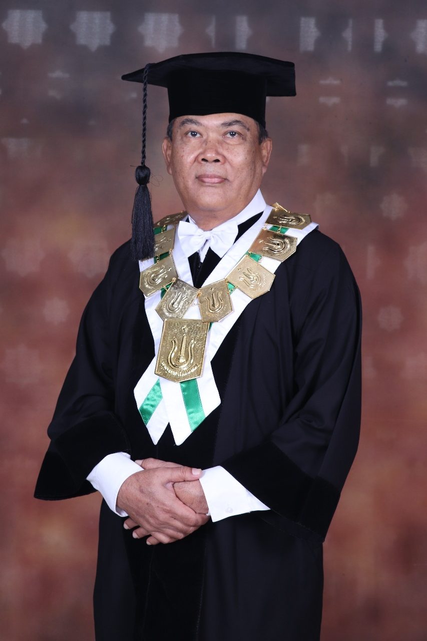 Read more about the article Prof. Dr. H.A. Daradjat Kartawidjaja, M.Si